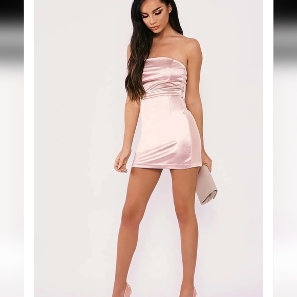 Nwt ROSEDRESS MAUVE STRAPLESS MINI DRESS SATIN EFFECT SIZE MEDIUM - Picture 2 of 16